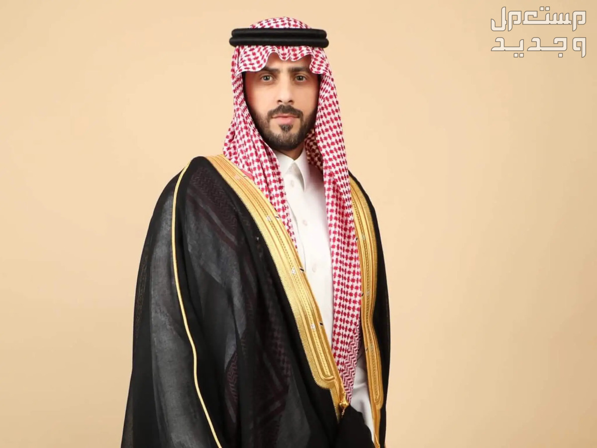 تفسير حلم لبس البشت للرجل والمرأة لبس البشت في المنام للمراة المتزوجة