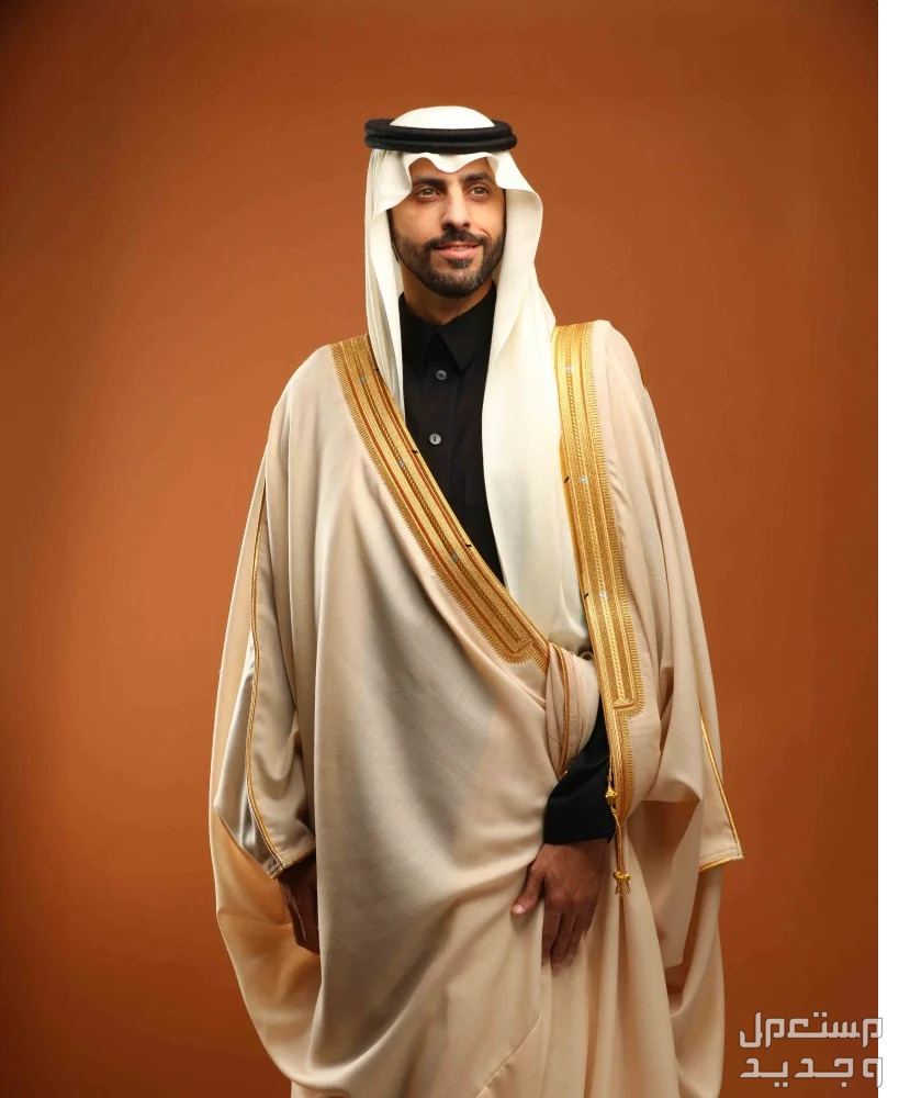 تفسير حلم لبس البشت للرجل والمرأة تفسير حلم لبس البشت البيج للرجل المتزوج