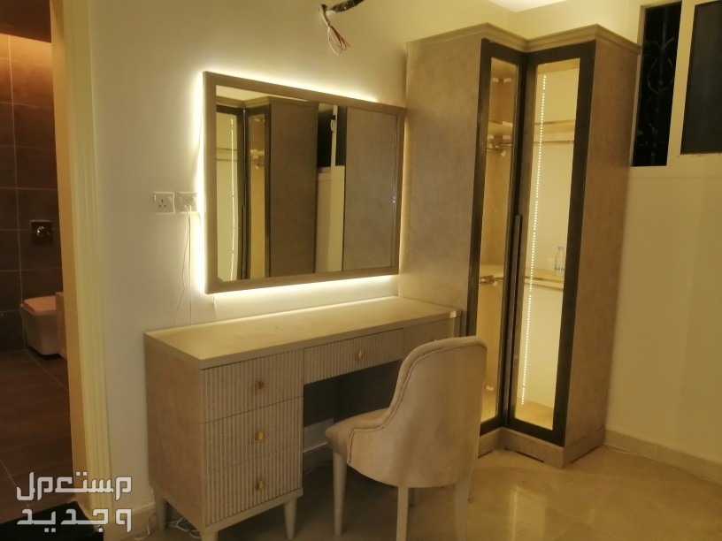 نقل عفش بتبوك وتركيب غرف نوم ومطابخ