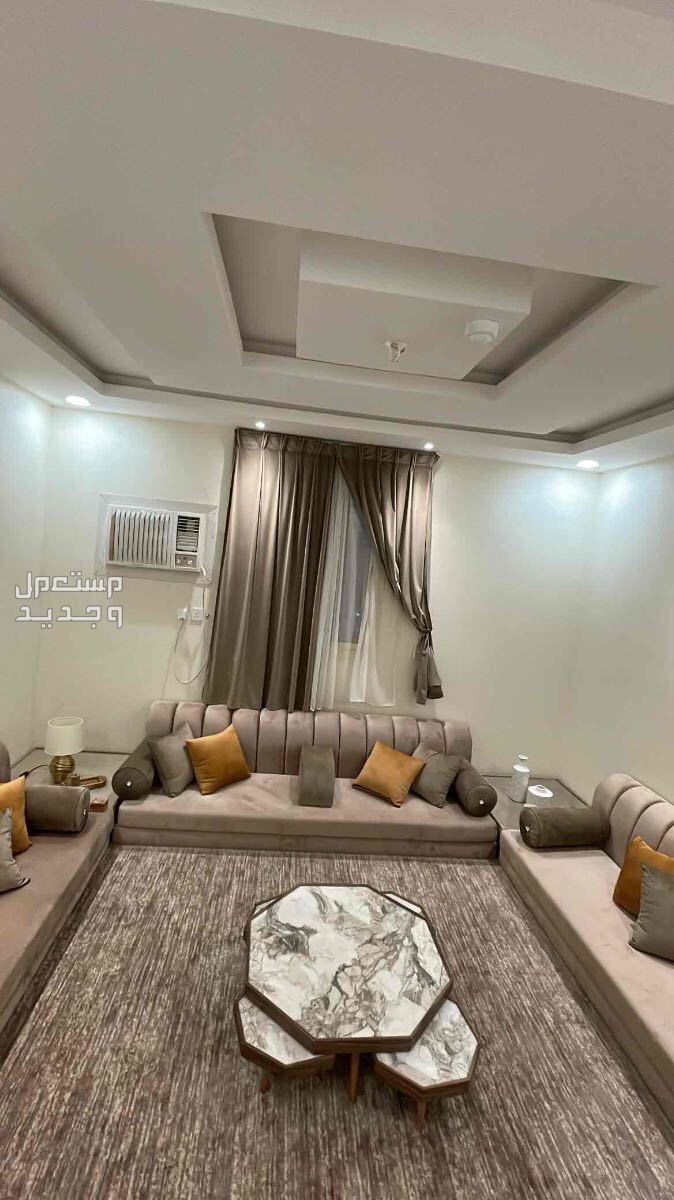كنب ارضي بملحقاته