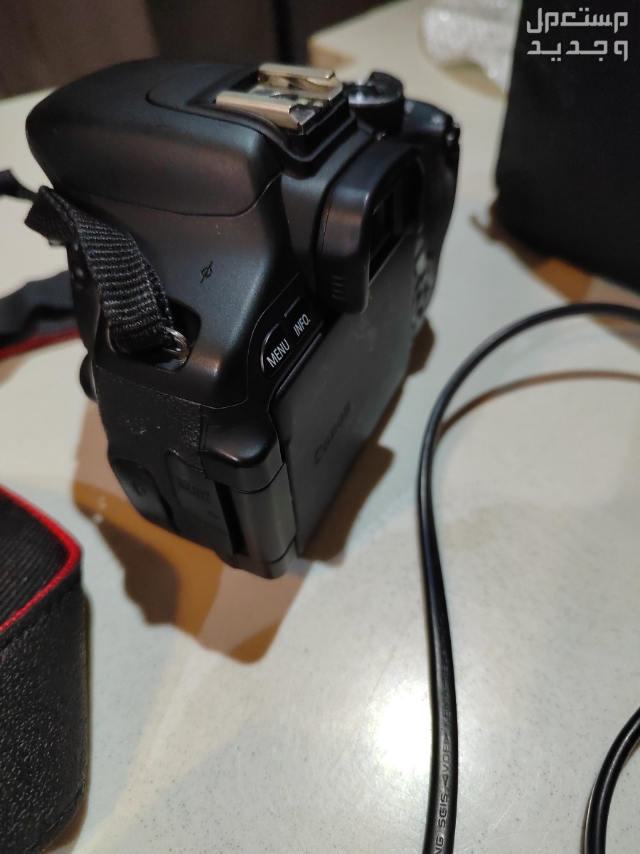 كاميرا كانون d600 مع عدستين وجميع ملحقاته
