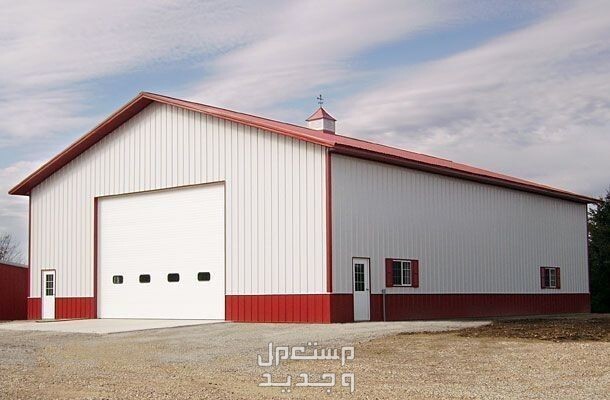 تركيب الهناجر والمستودعات: الحماية والتنظيم لأعمالك تركيب هناجر ومستودعات - مظلات سواتر هناجر الصداره