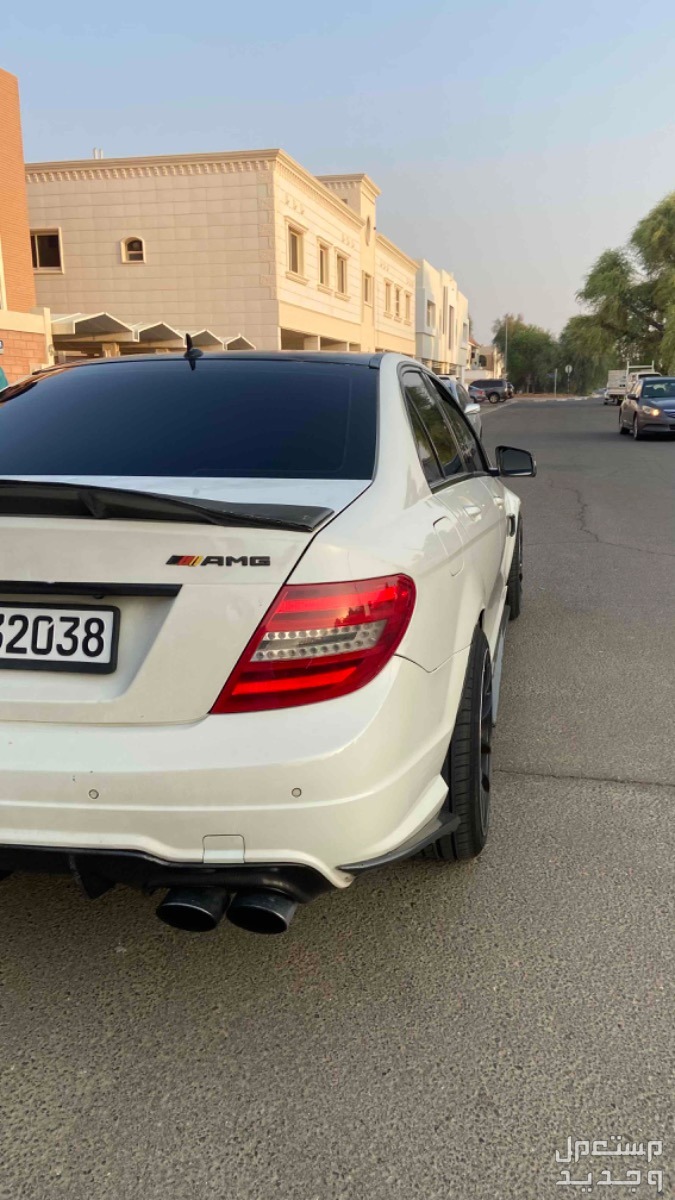مرسيدس بنز C-Class 2014 في أبو ظبي بسعر 41 ألف درهم إماراتي