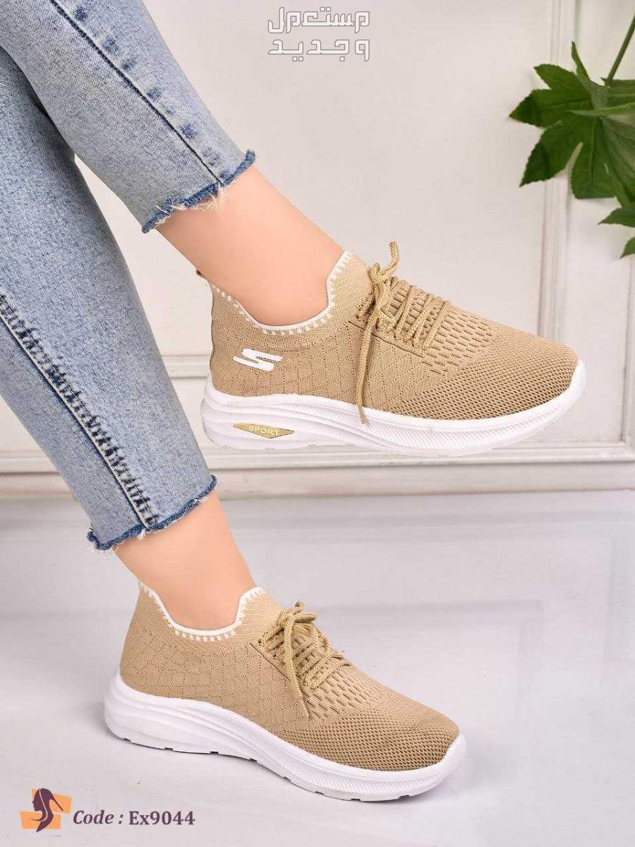 كوتشي حريمي شراب NEW BALANCE شيك جدااا بسعر خرافي الحقي العرض