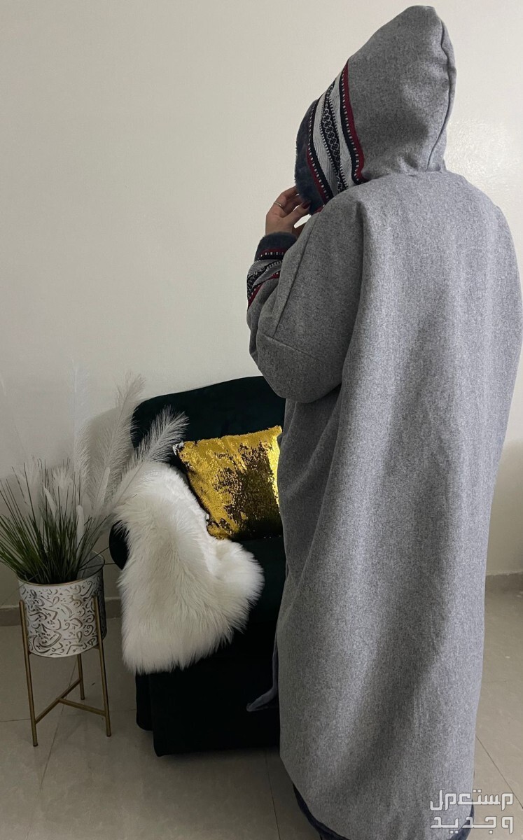 فروه ذوق الاناقه الشتوي اضافه تطريز الاسم حسب الطلب يوجد لدينا توصيل لجميع مدن المملكه العربيه السعوديه 🇸🇦🚛