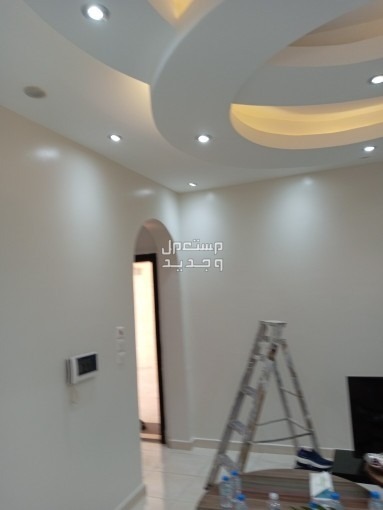 معلم بويات ودهانات جده