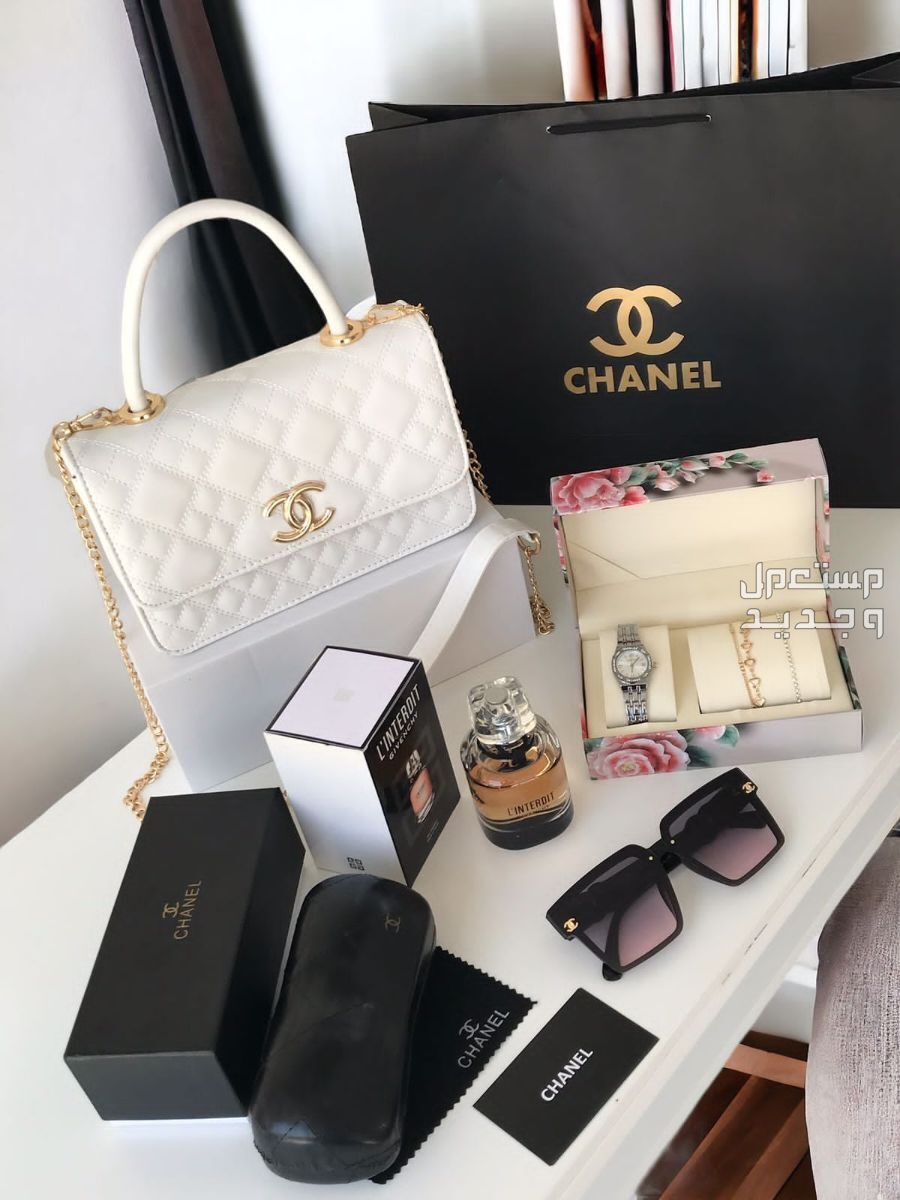 اطقم نسائيه من افخم واطلق وارقى العروض النسائيه الفاخره العالميه بسعر مناسب يكفيك من حب الشخص على قلبك انك تهديه باطقم ذا