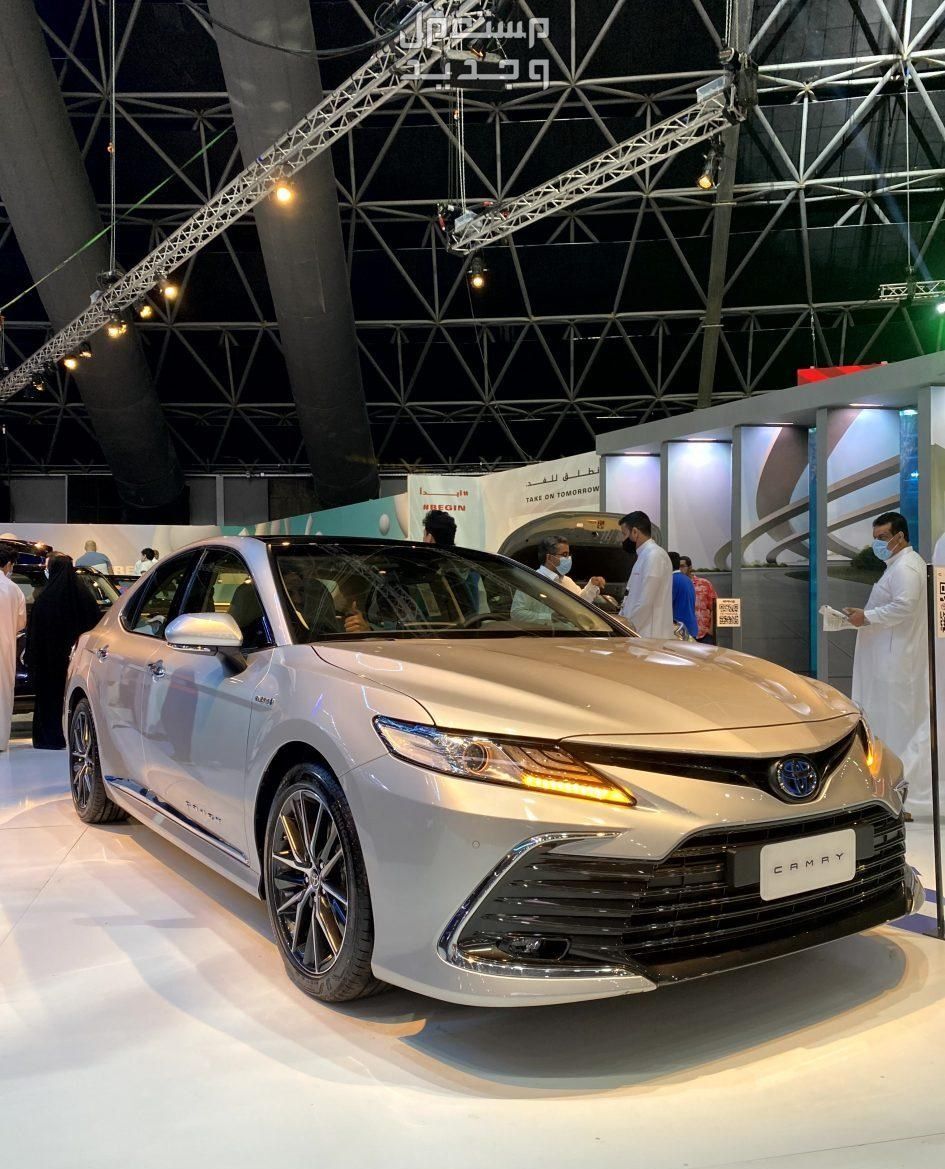أفضل 5 سيارات سيدان متوسطة الحجم 2024 تويوتا كامري 2024