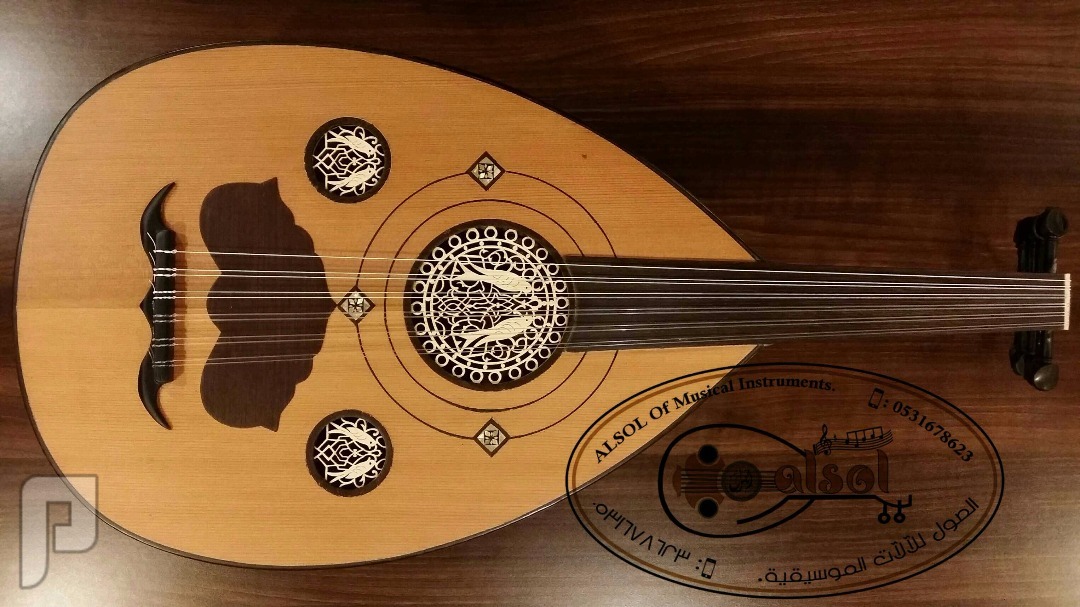 عود موسيقي للبيع
