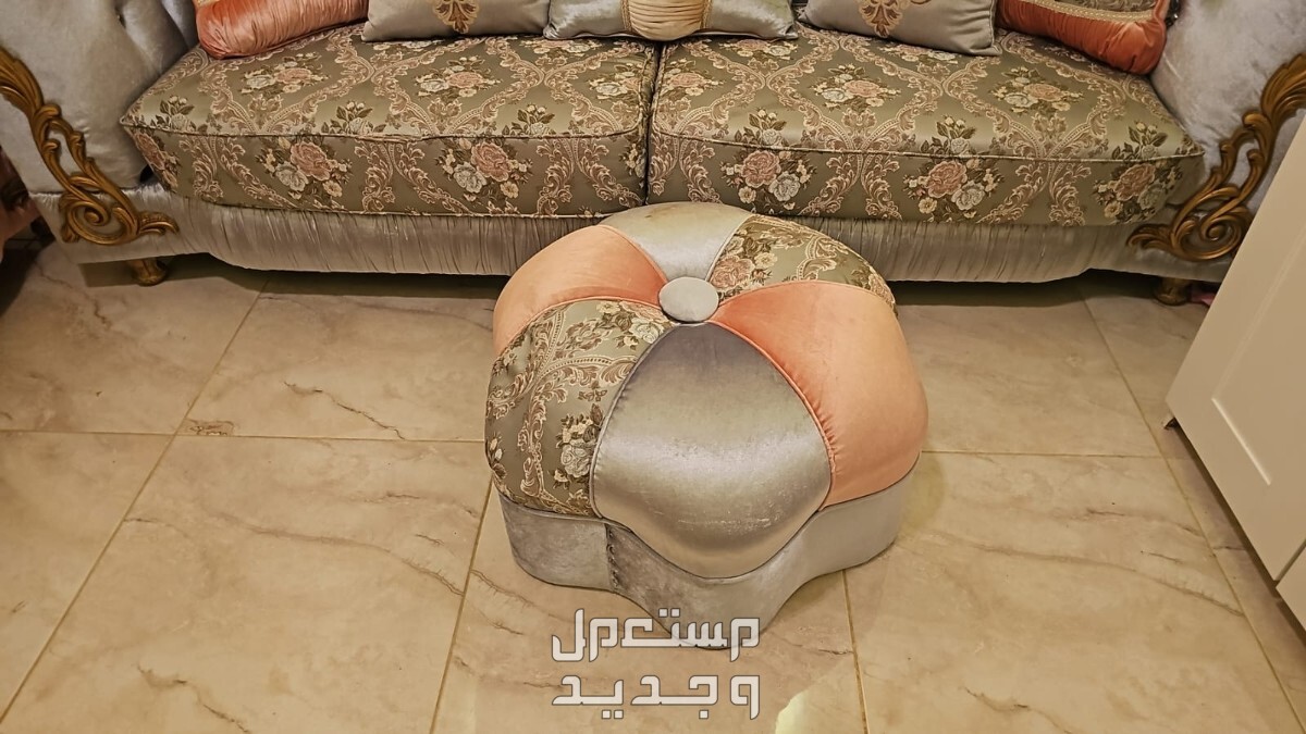طقم كنب كامل شبه جديد