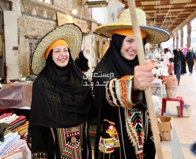 فعاليات سوق السبت في بلجرشي: جولة سياحية في السوق والمنطقة بائعات في سوق السبت التاريخي