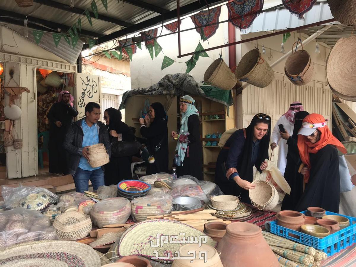 فعاليات سوق السبت في بلجرشي: جولة سياحية في السوق والمنطقة حرف يدوية في سوق السبت