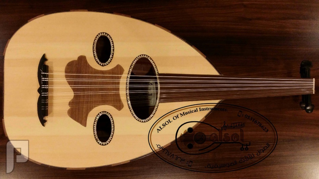 عود موسيقي للبيع