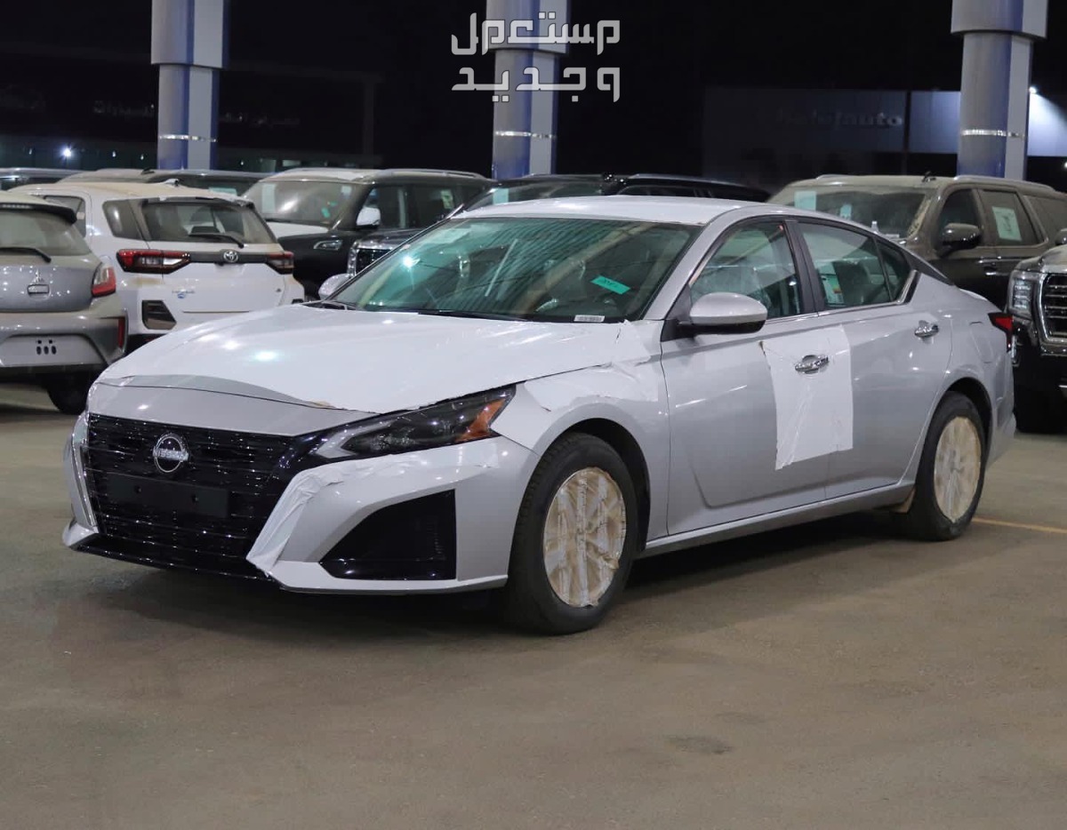 نيسان التيما 2023 في دبي بسعر 70 ألف درهم إماراتي