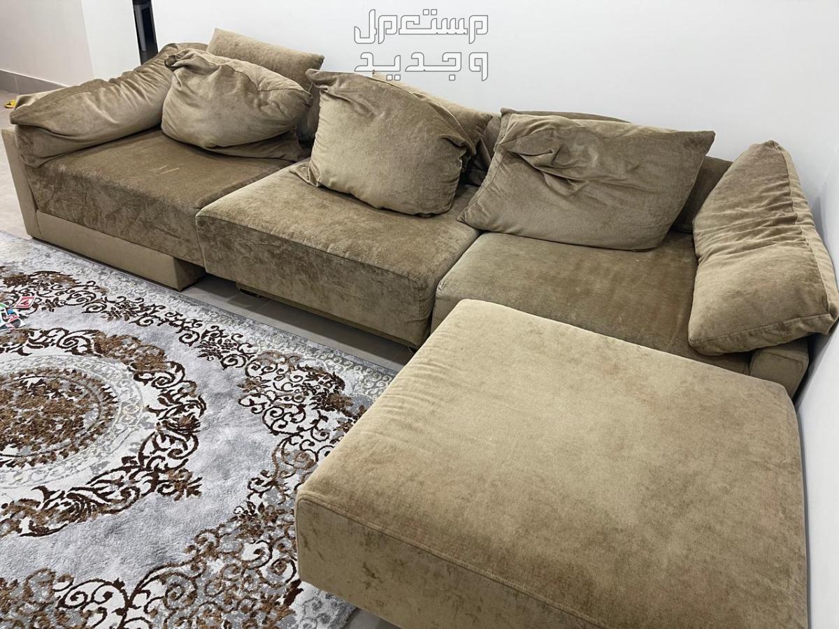 كنب على شكل حرف L مستعمل نظيف (ذي فاكتوري)