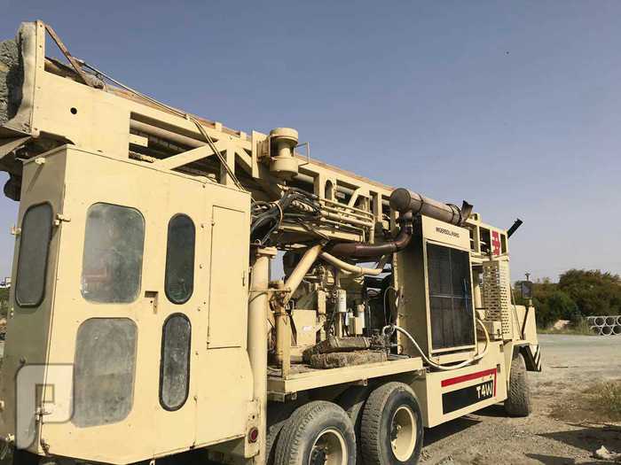 حفار ابار للبيع t4w