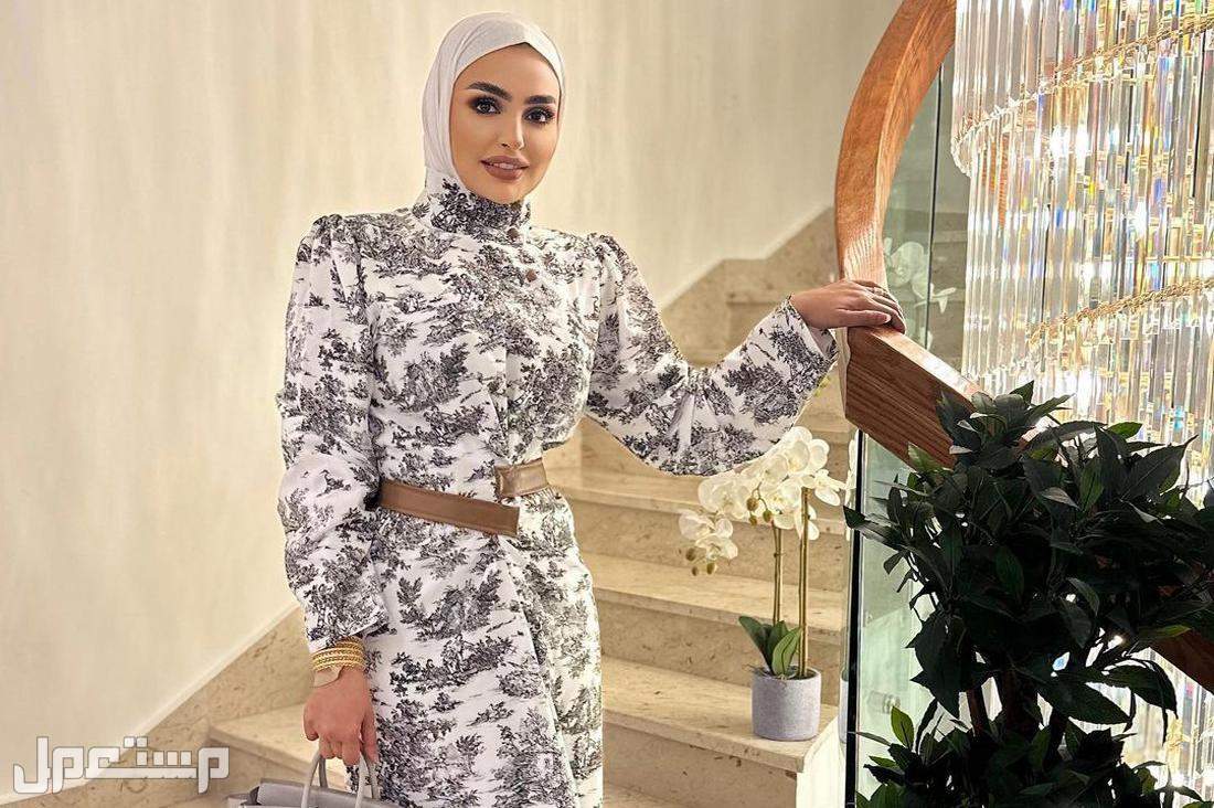 أنواع الفساتين للمحجبات 2024 فستان A line 