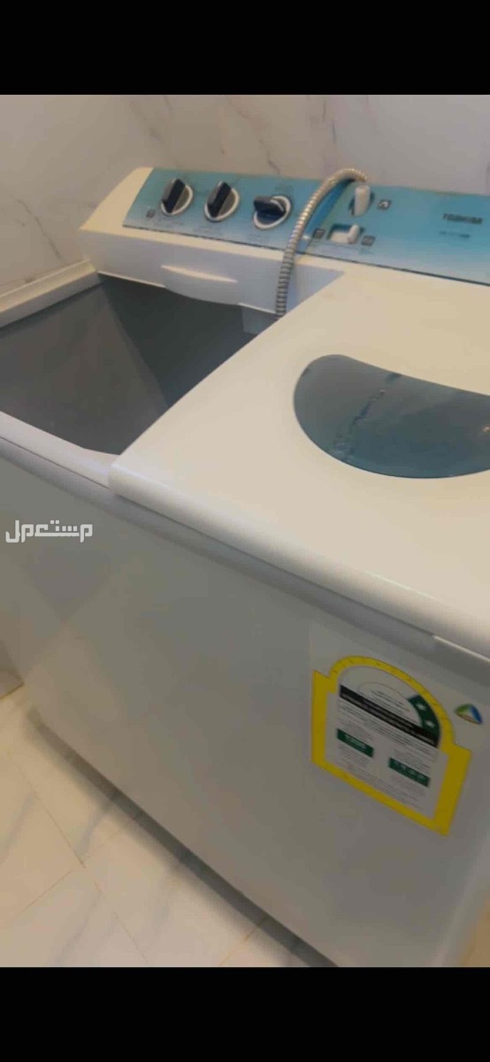 غسالة في حاله جيدة ونظيفه