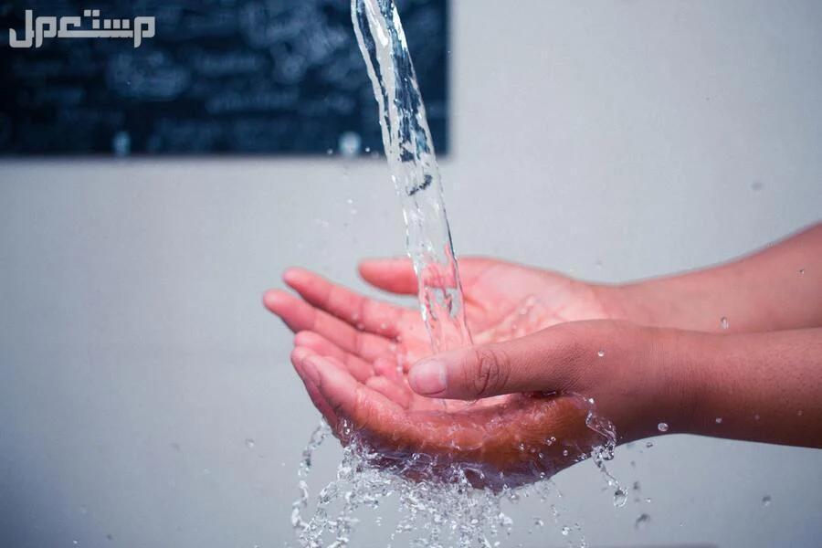 ما هو تفسير شرب الماء في المنام؟ تفسير شرب الماء في المنام
