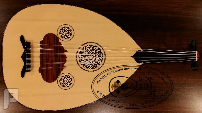 عود موسيقي للبيع