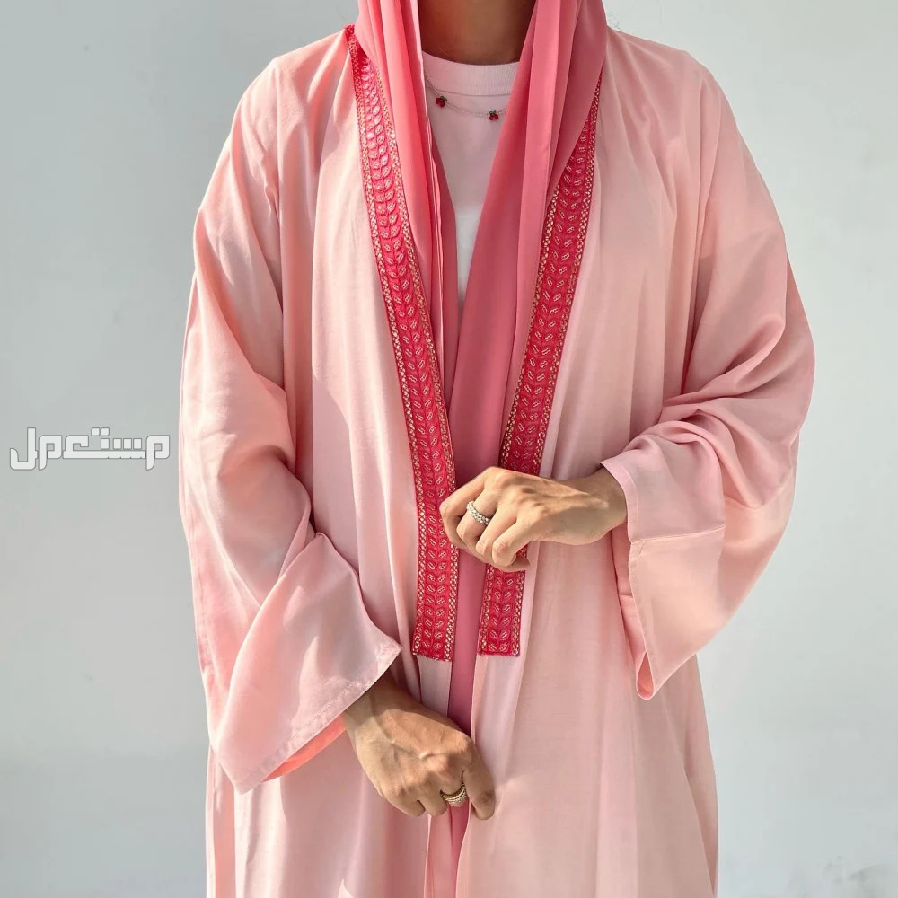 كيف افتح مشروع تصميم عبايات اختيار الموقع والمساحة