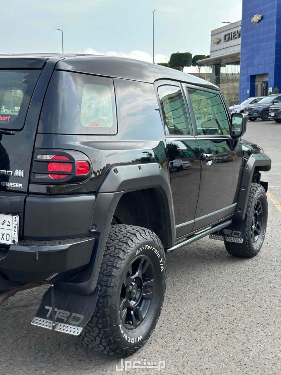تويوتا إف جي FJ 2015 في أبهــــا بسعر 75 ألف ريال سعودي