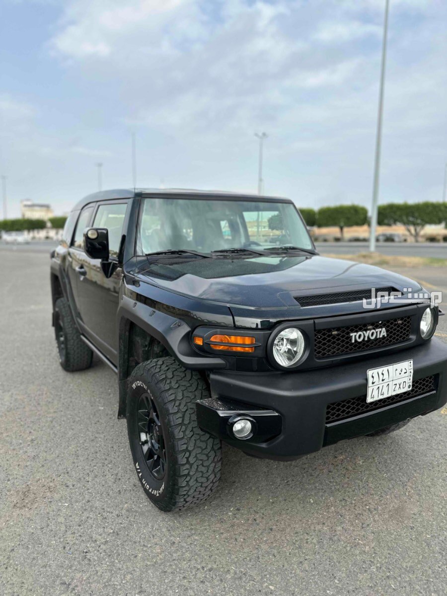تويوتا إف جي FJ 2015 في أبهــــا بسعر 75 ألف ريال سعودي