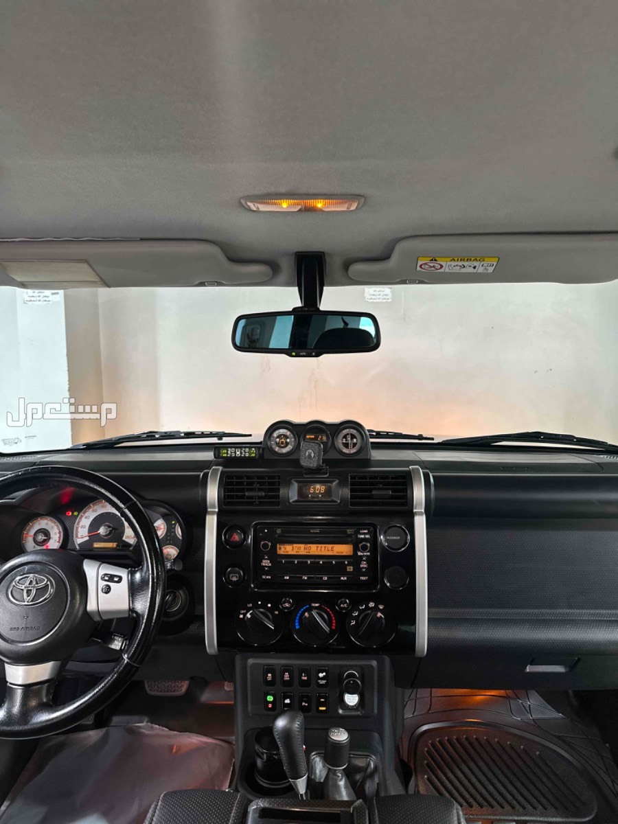 تويوتا إف جي FJ 2015 في أبهــــا بسعر 75 ألف ريال سعودي