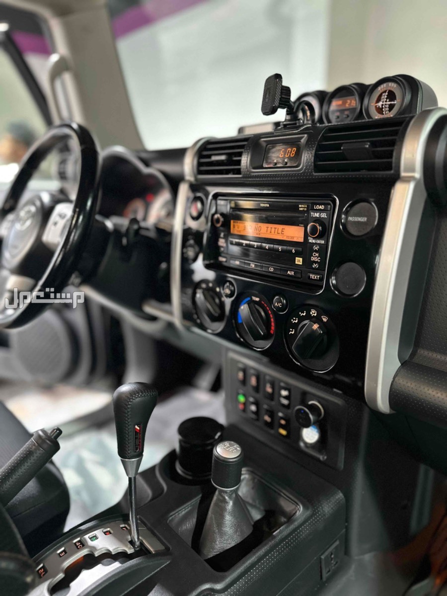 تويوتا إف جي FJ 2015 في أبهــــا بسعر 75 ألف ريال سعودي