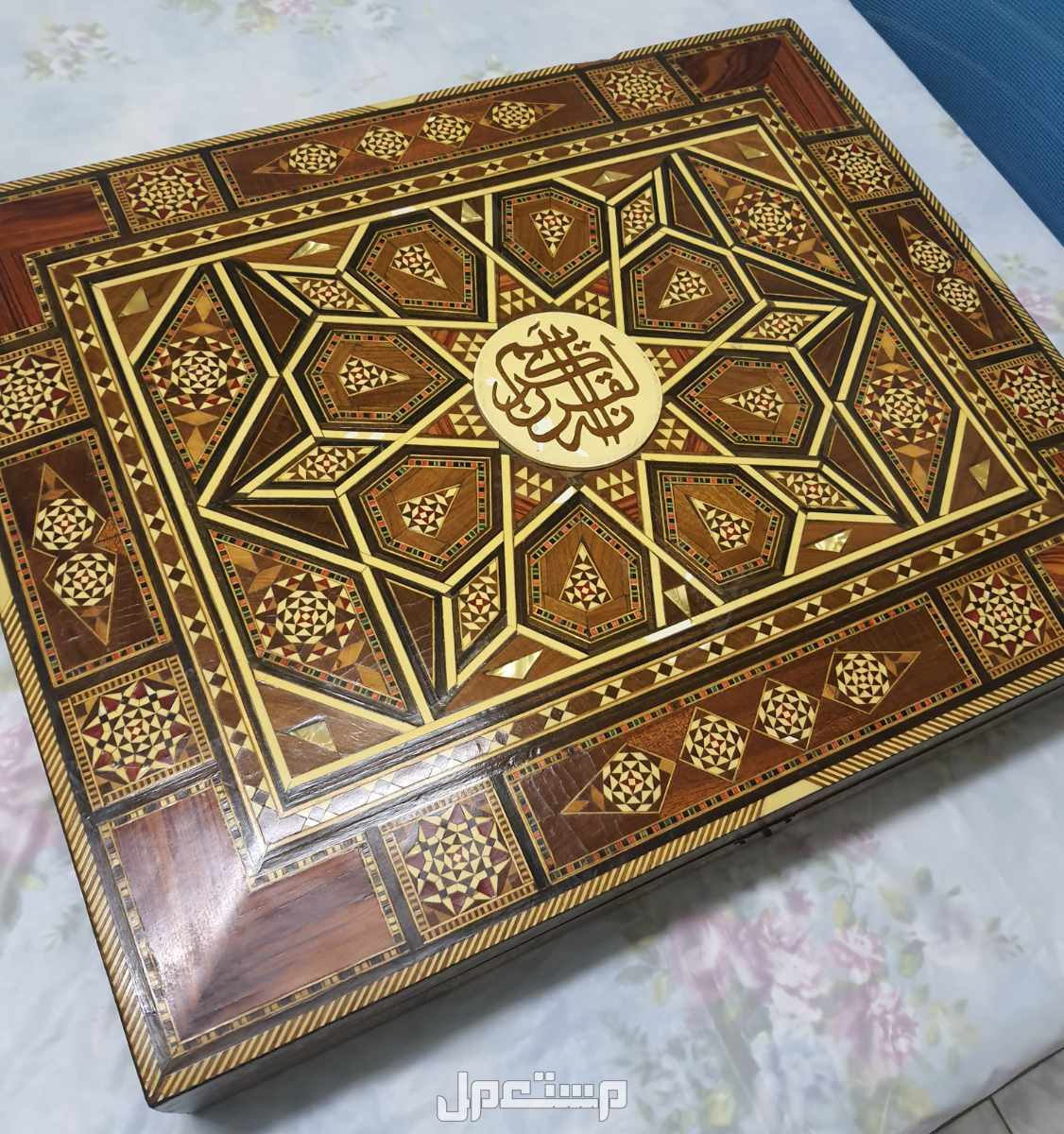 تحفة قرآنية بالموزيك وأشرطة المصحف كامل للشيخ الحذيفي
