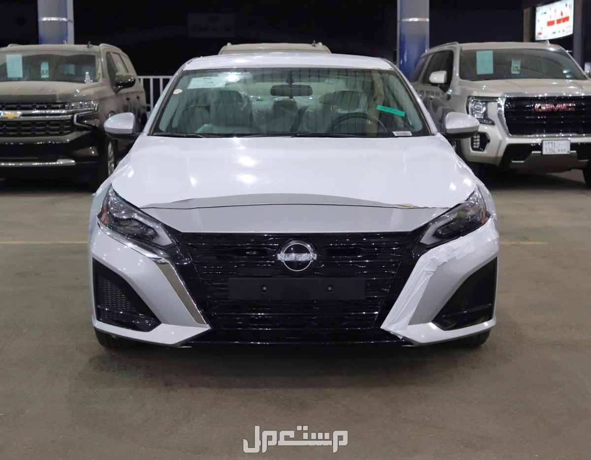 نيسان التيما 2023 في أبو ظبي بسعر 70 ألف درهم إماراتي