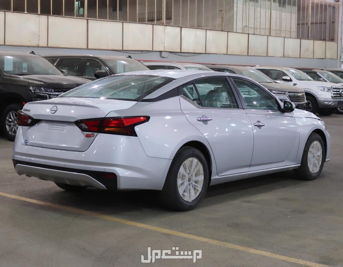 نيسان التيما 2023 في أبو ظبي بسعر 70 ألف درهم إماراتي
