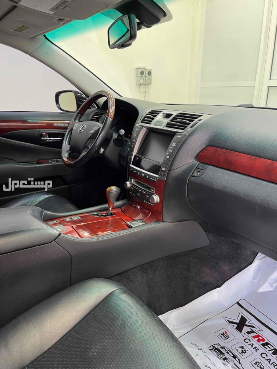 لكزس LS460 2011