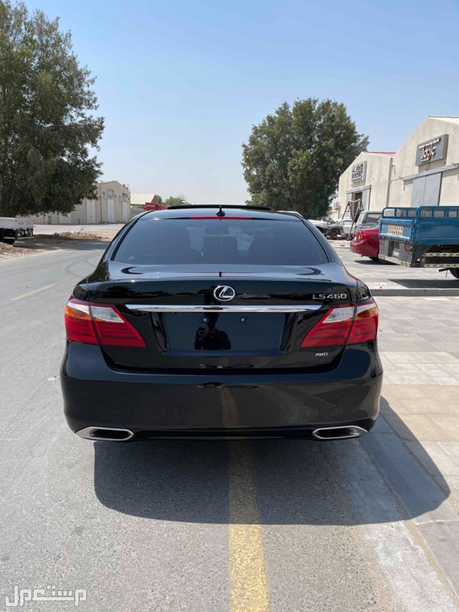 لكزس LS460 2011