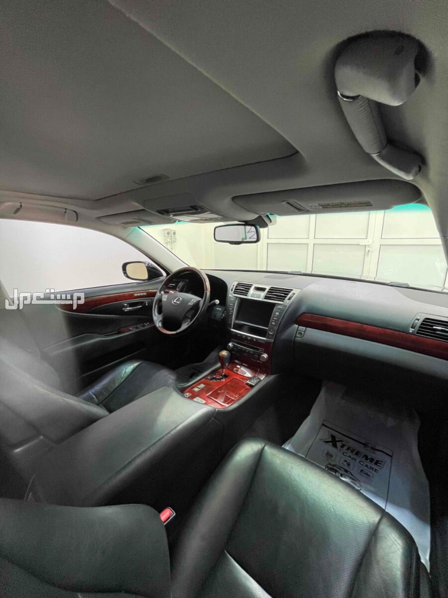 لكزس LS460 2011