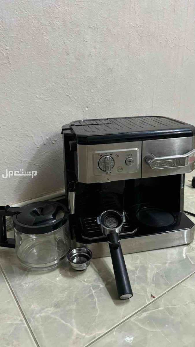 مكينة قهوه صناعه ايطاليه من شركة DeLonghi  في المدينة المنورة بسعر 450 ريال سعودي