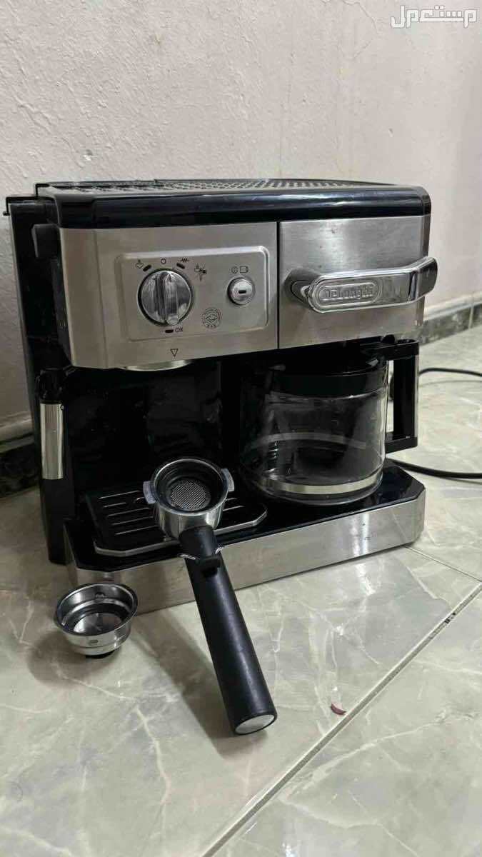 مكينة قهوه صناعه ايطاليه من شركة DeLonghi  في المدينة المنورة بسعر 450 ريال سعودي