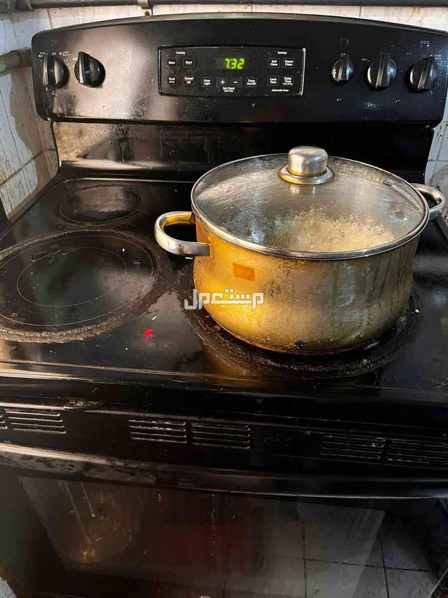 للبيع اجهزة كهربائية منزليه نضيفة جدا وممتازة .
