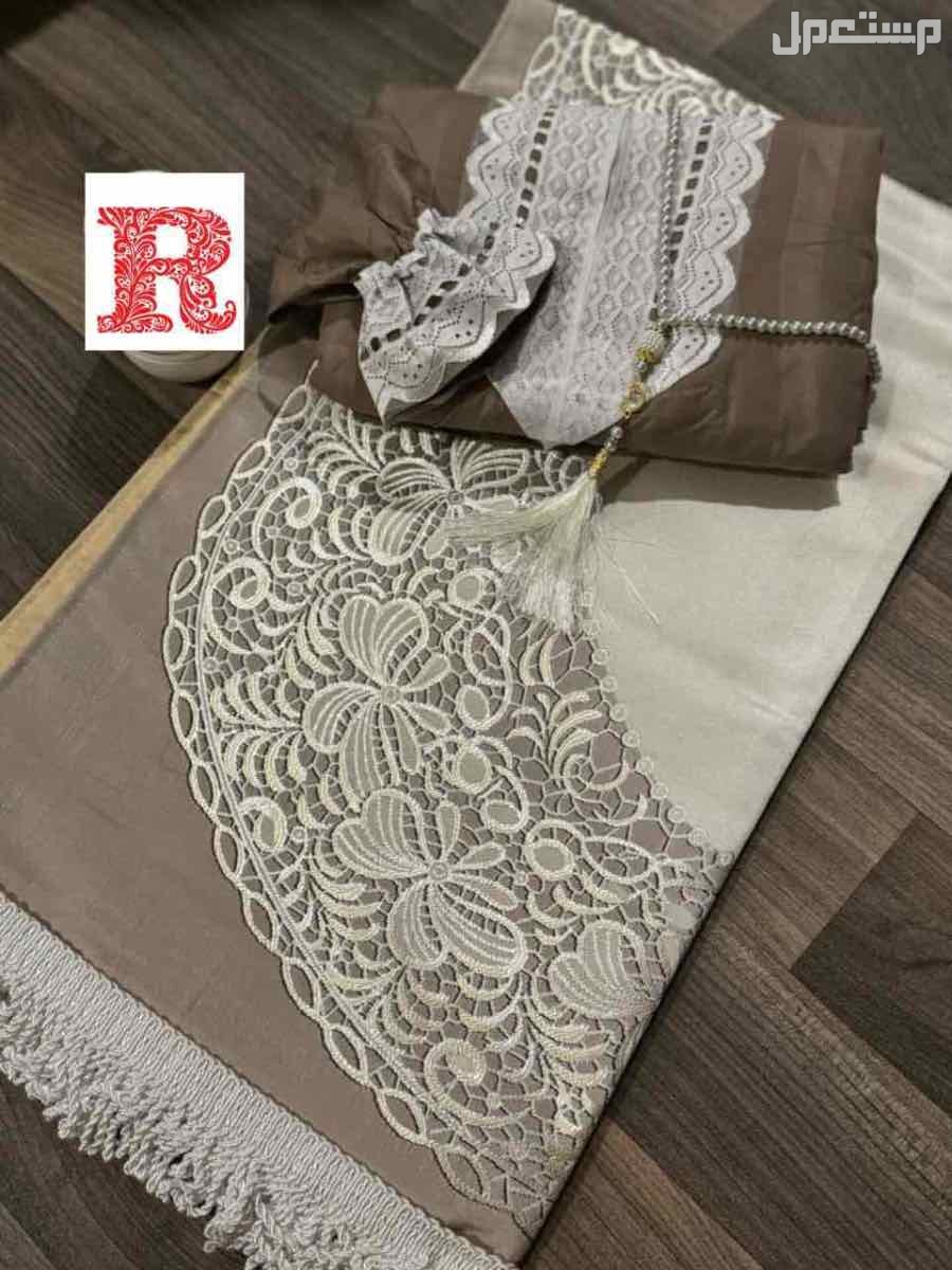 🌹عروضنا مستمره 🌹🌹اطقم صلاة خامه سوري 🌹الطقم يتكون من سجاد صلاة مبطن  🌹شرشف صلاة كلفه سحاب 🌹مع سبحه هدية الطقم  🌹