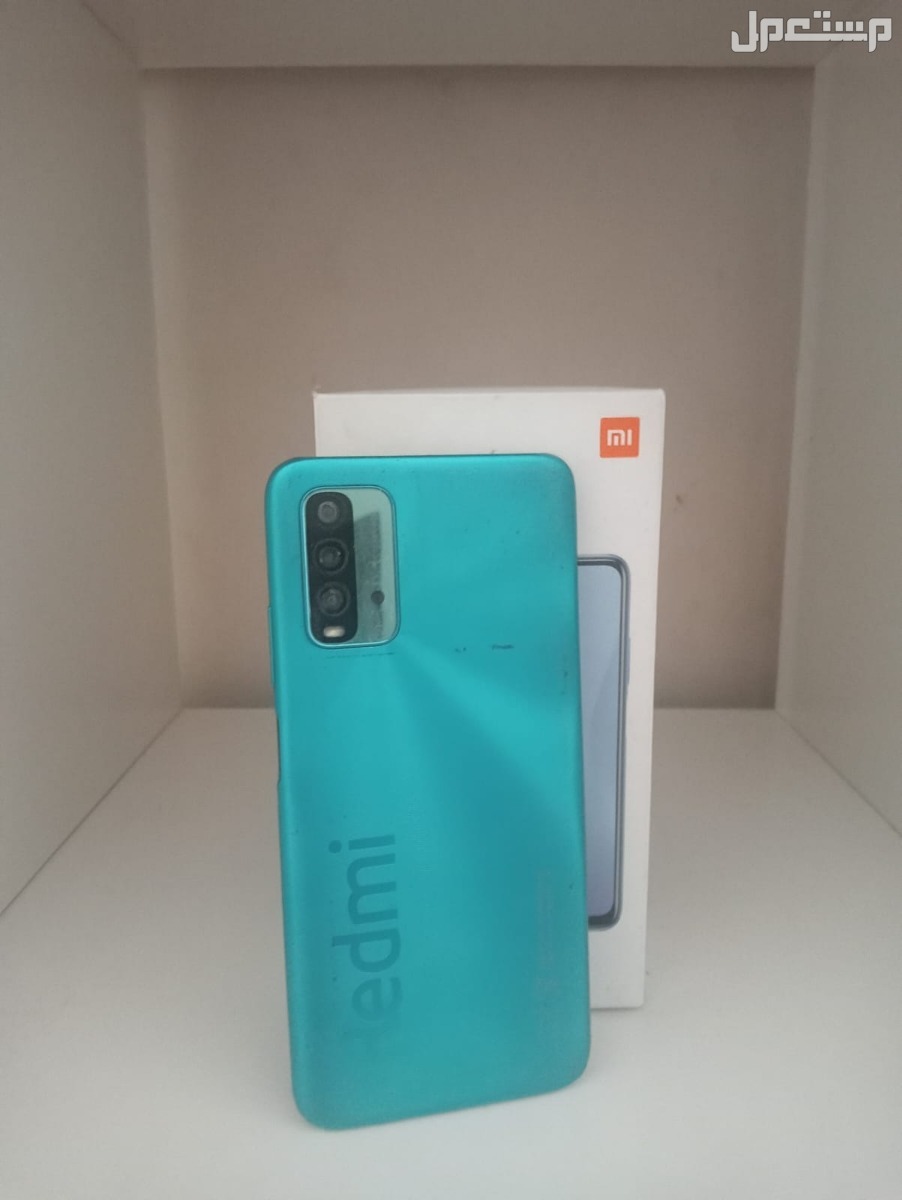 تلوفن مساحه 64gb مغير شاشه يوجد خدوش بسيطه في شاشه لاكن في حاله ممتازه ماركة شاومي في مسقط بسعر 45 ريال عماني