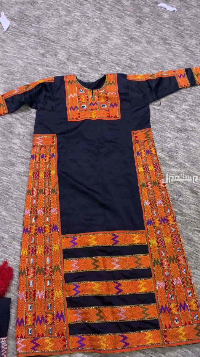 لبس ديرة للبيع