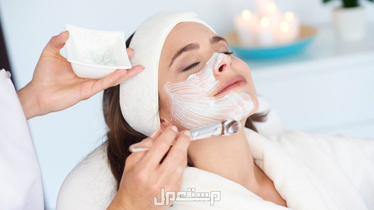 تعرف على الترتيب الصحيح لتطبيق مستحضرات العناية بالبشرة ترطيب البشرة