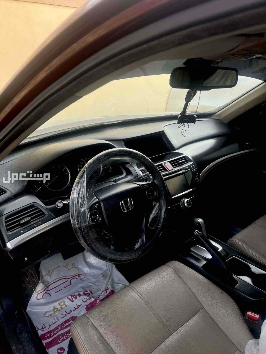 هوندا 2014 في دبي بسعر 40 ألف درهم إماراتي