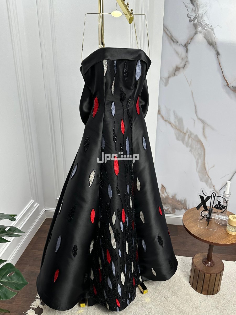 فساتين  متنوعه : سهرة _زواجات _نواعم _فخمه _محتشمه _ قصيرة__ حوامل   المقاسات بلأحرف:S  M L XL  XXL  XXXL   المقاسات بلأرقام :  1.2.3.4.5.6.7   🛑الاسعار تبداء من 200 ريال   نشحن لكافه مدن ا