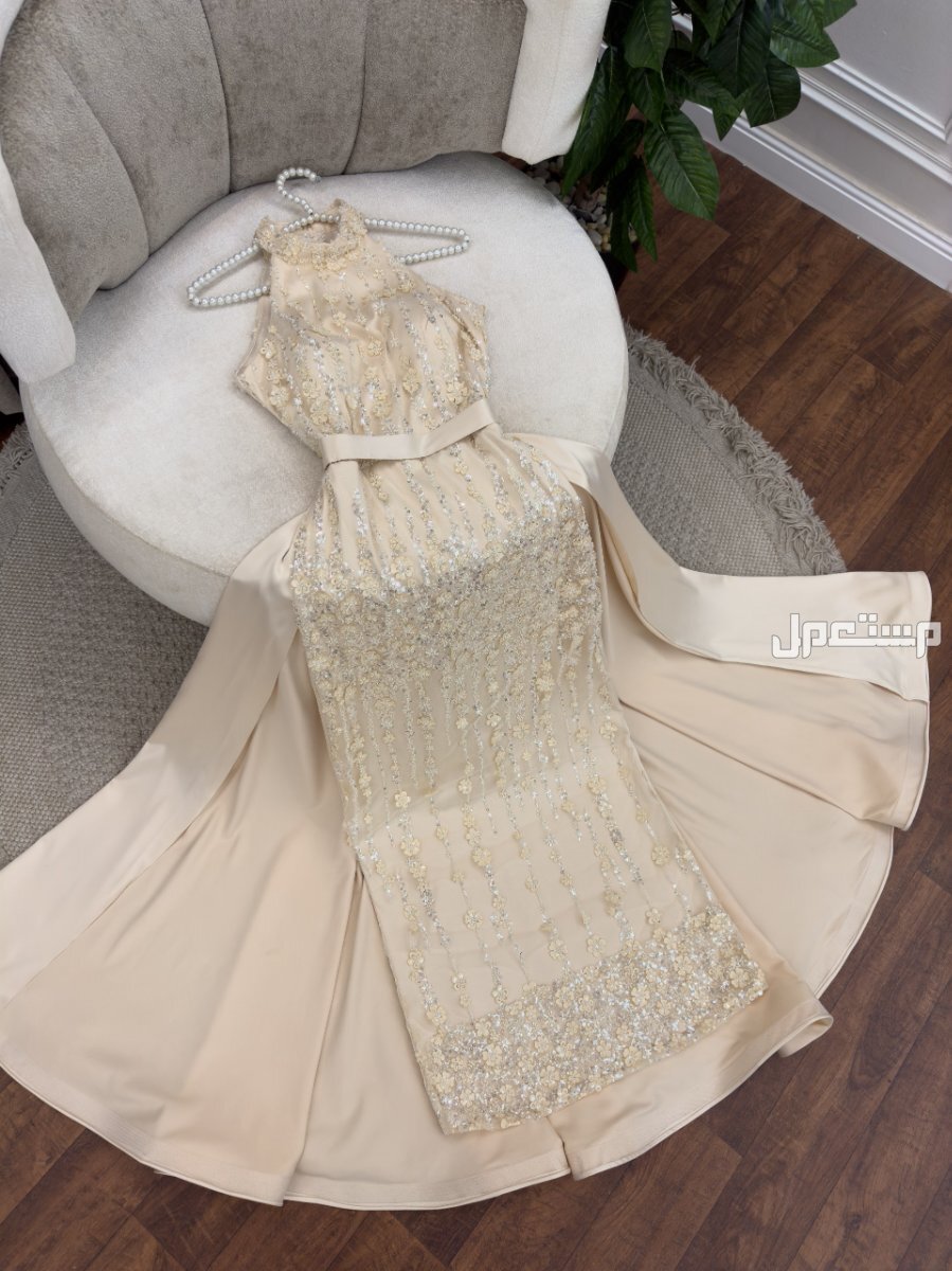 فساتين  متنوعه : سهرة _زواجات _نواعم _فخمه _محتشمه _ قصيرة__ حوامل   المقاسات بلأحرف:S  M L XL  XXL  XXXL   المقاسات بلأرقام :  1.2.3.4.5.6.7   🛑الاسعار تبداء من 200 ريال   نشحن لكافه مدن ا