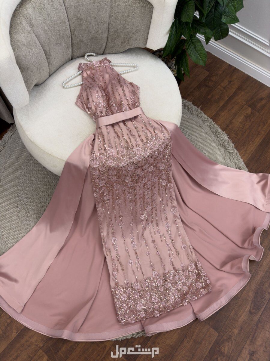 فساتين  متنوعه : سهرة _زواجات _نواعم _فخمه _محتشمه _ قصيرة__ حوامل   المقاسات بلأحرف:S  M L XL  XXL  XXXL   المقاسات بلأرقام :  1.2.3.4.5.6.7   🛑الاسعار تبداء من 200 ريال   نشحن لكافه مدن ا
