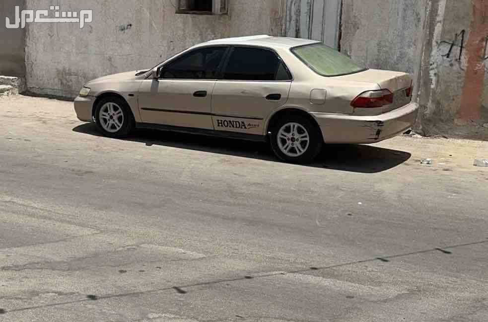 هوندا اكورد 2000 في الرياض بسعر 10 آلاف ريال سعودي