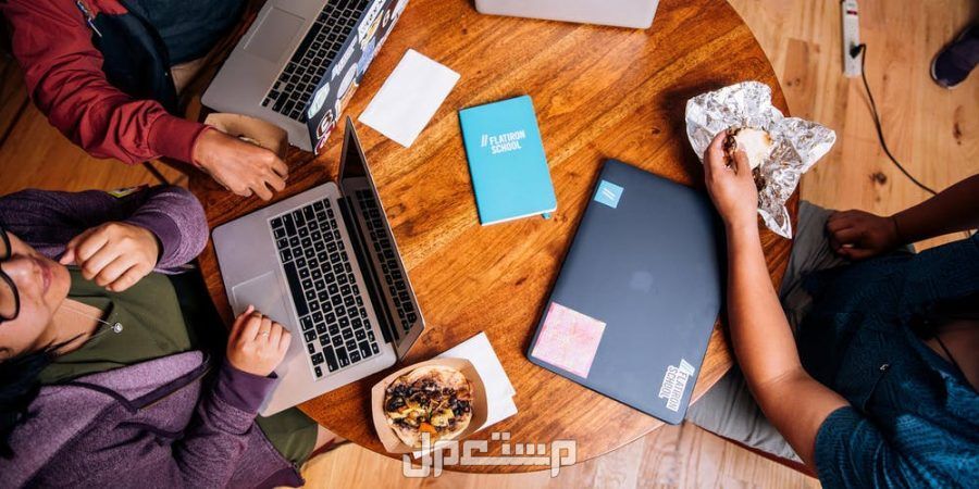 مع بداية العام الدراسي.. كيف تكون منظم في دراستك طلاب يأخذون راحة من المذاكرة