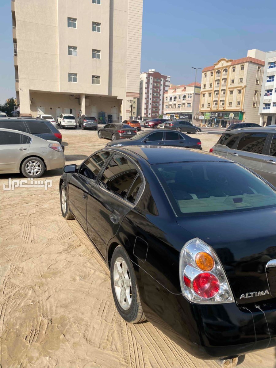 نيسان التيما 2005 في المنامة بسعر 4500 درهم إماراتي