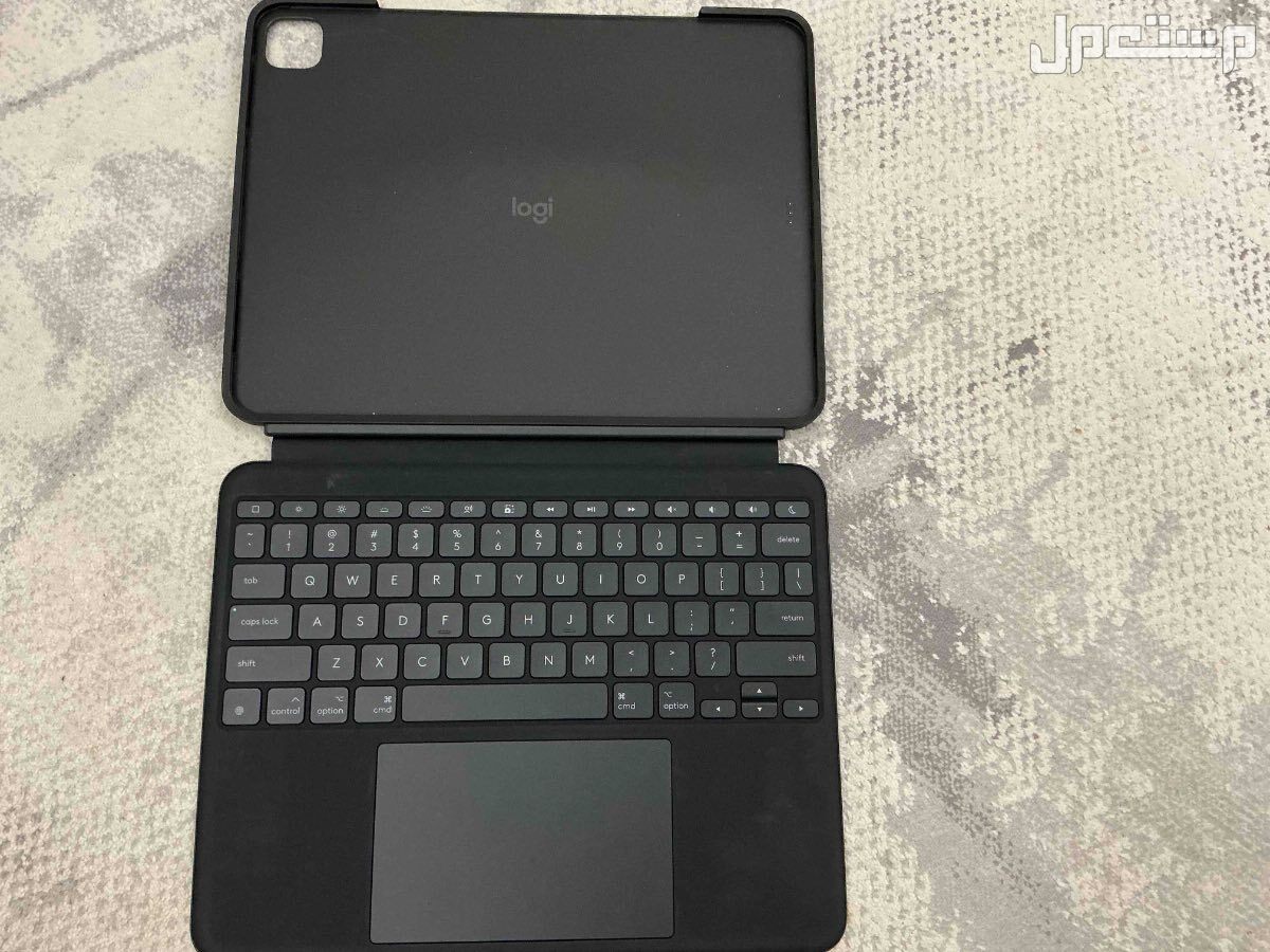logitech combo touch for iPad Pro M4 13 inch